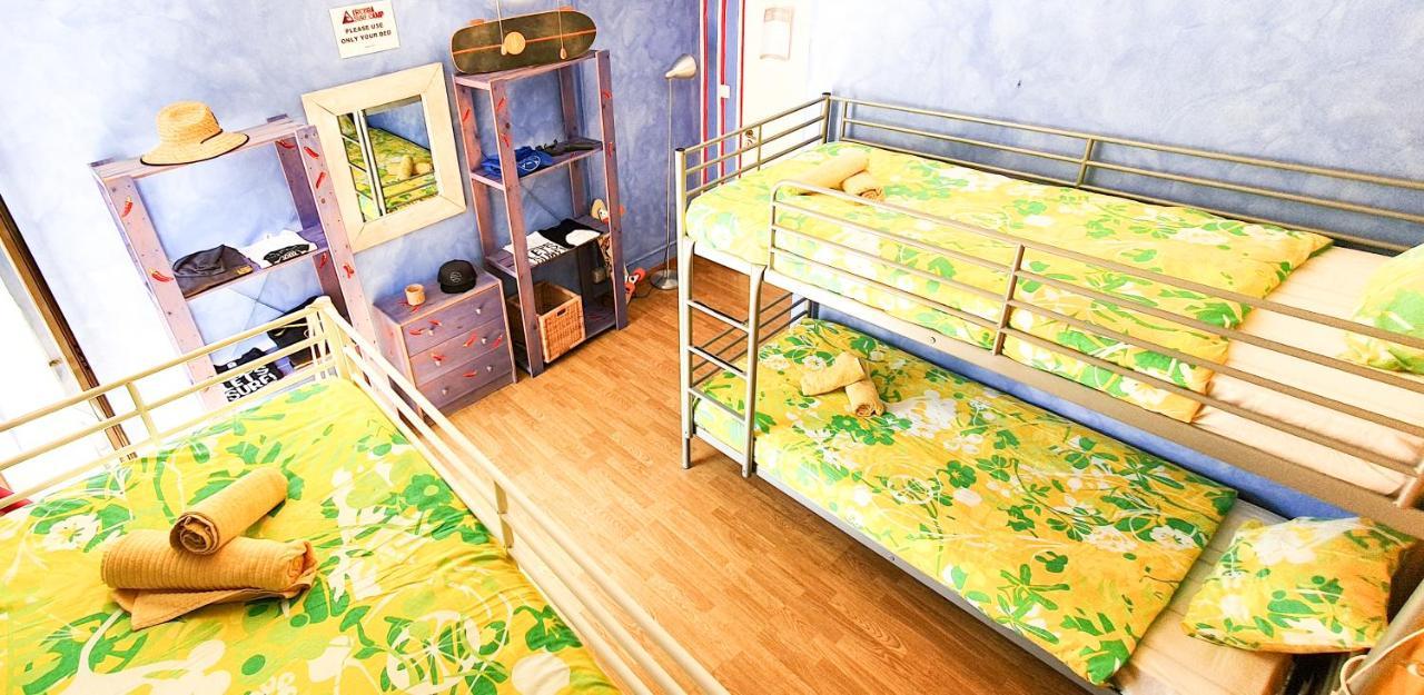 Хостел Ericeira Surf Camp Экстерьер фото