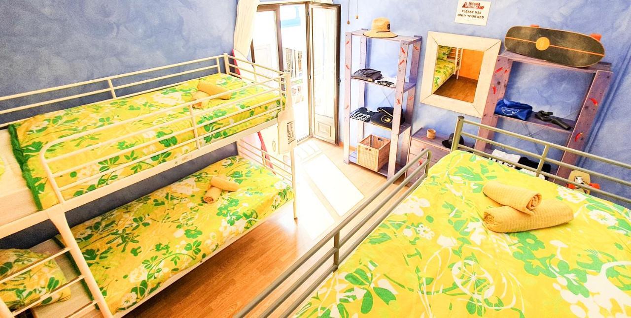 Хостел Ericeira Surf Camp Экстерьер фото